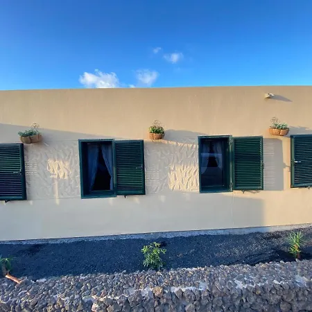Dom wakacyjny Casa De Jem La Oliva